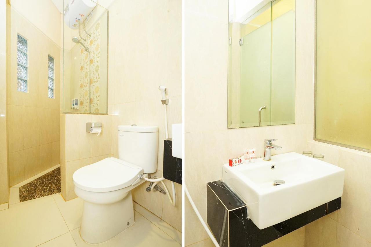 Oyo 272 M Suite Residence Malang Exterior photo